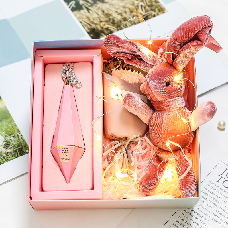 生日礼物女生女孩子送闺蜜实用型学生党便宜20女19岁大学生套装