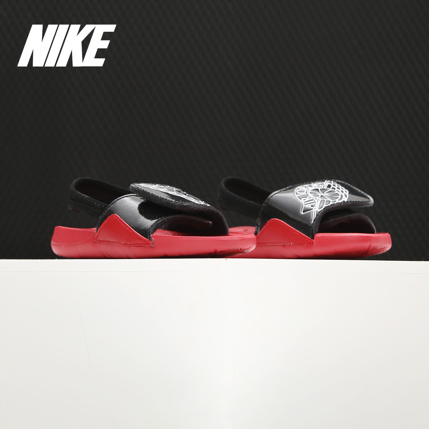 Nike/耐克正品JORDAN乔7黑红男小童儿童运动凉鞋魔术贴凉拖AA2519