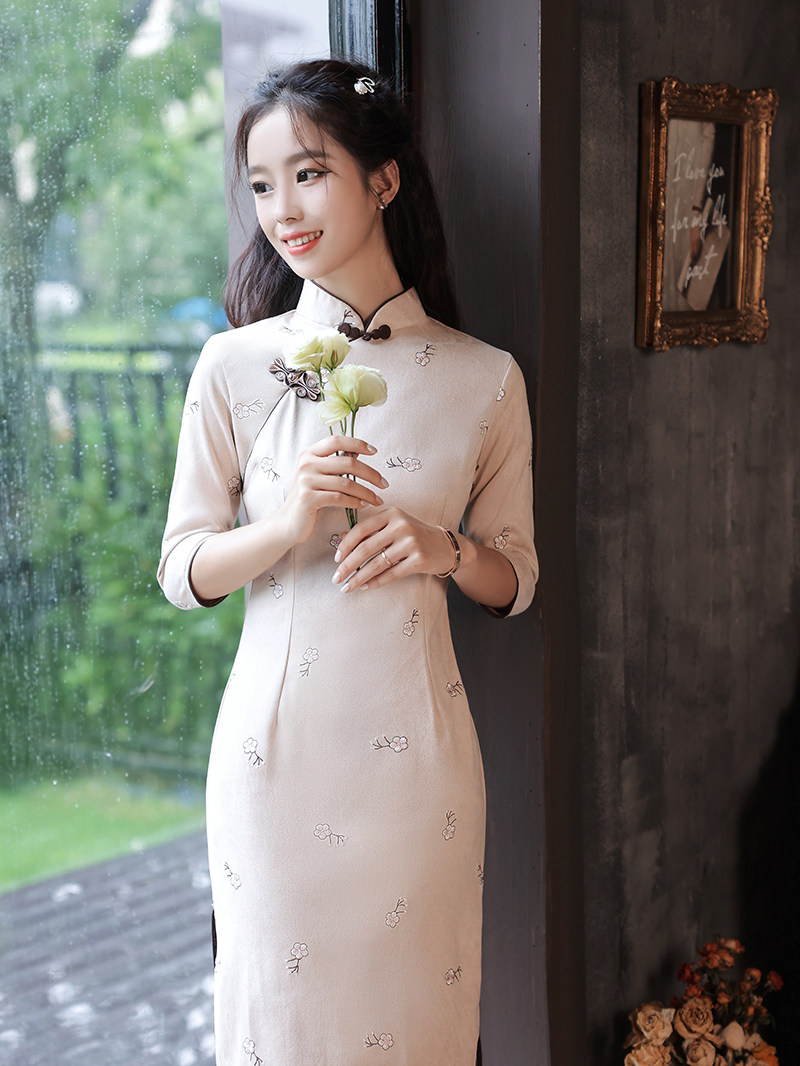 粉色旗袍秋款年轻款少女高雅气质淑女中袖淡雅复古改良2021年新款