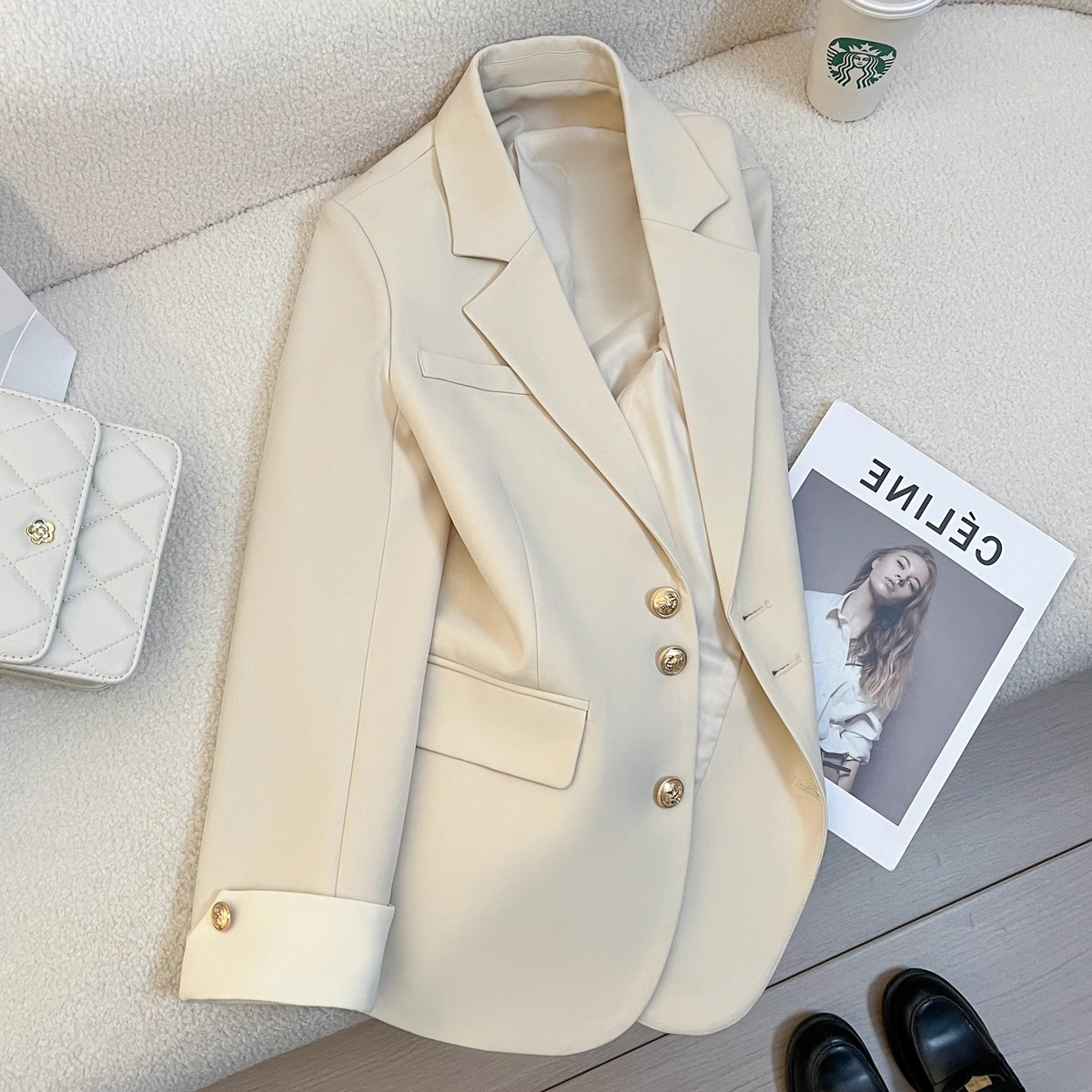 米白色西装外套女2024春季新款韩版设计感小众时尚气质通勤小西服