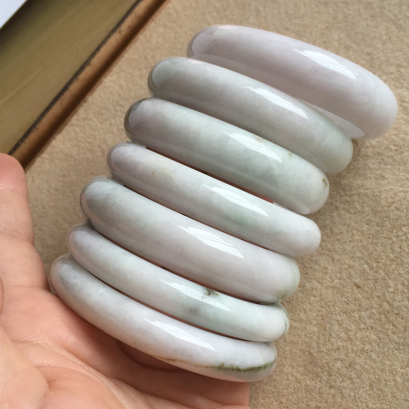 豆种手镯翡翠