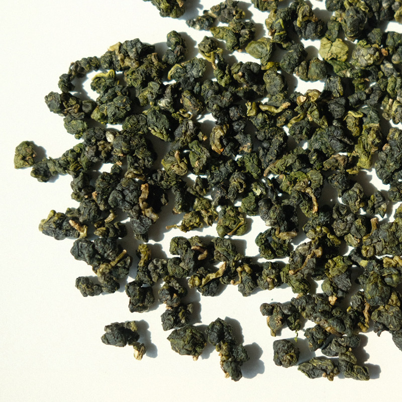 冻顶乌龙台湾高山青心乌龙茶原产地300克一罐2021冬茶