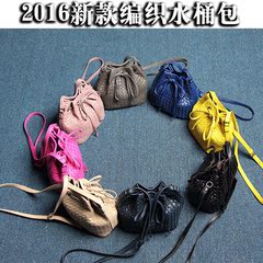 2016休闲手提流苏抽带编织女包日韩抽绳水桶包单肩斜挎包编制包包