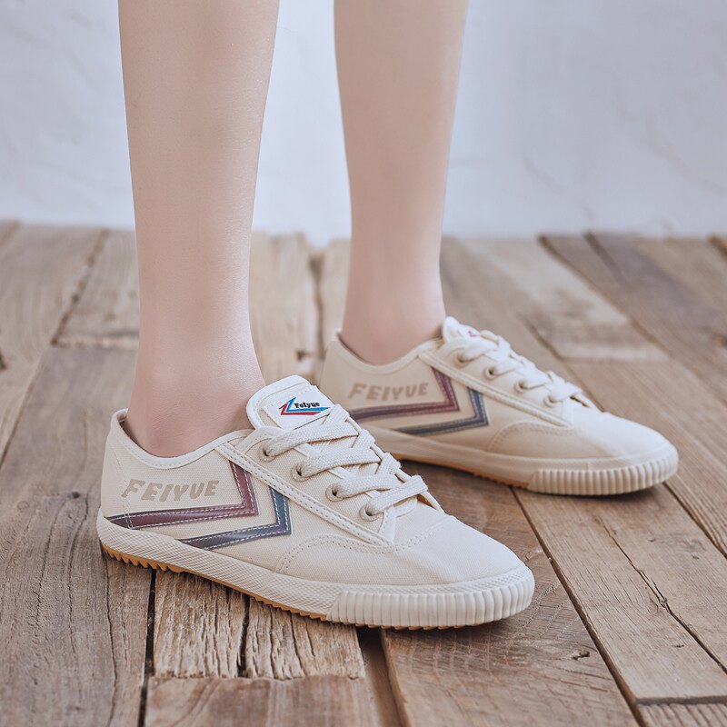 飞跃女款中学生中考体育立定跳远专用鞋跑步鞋田径拔河跳绳运动鞋