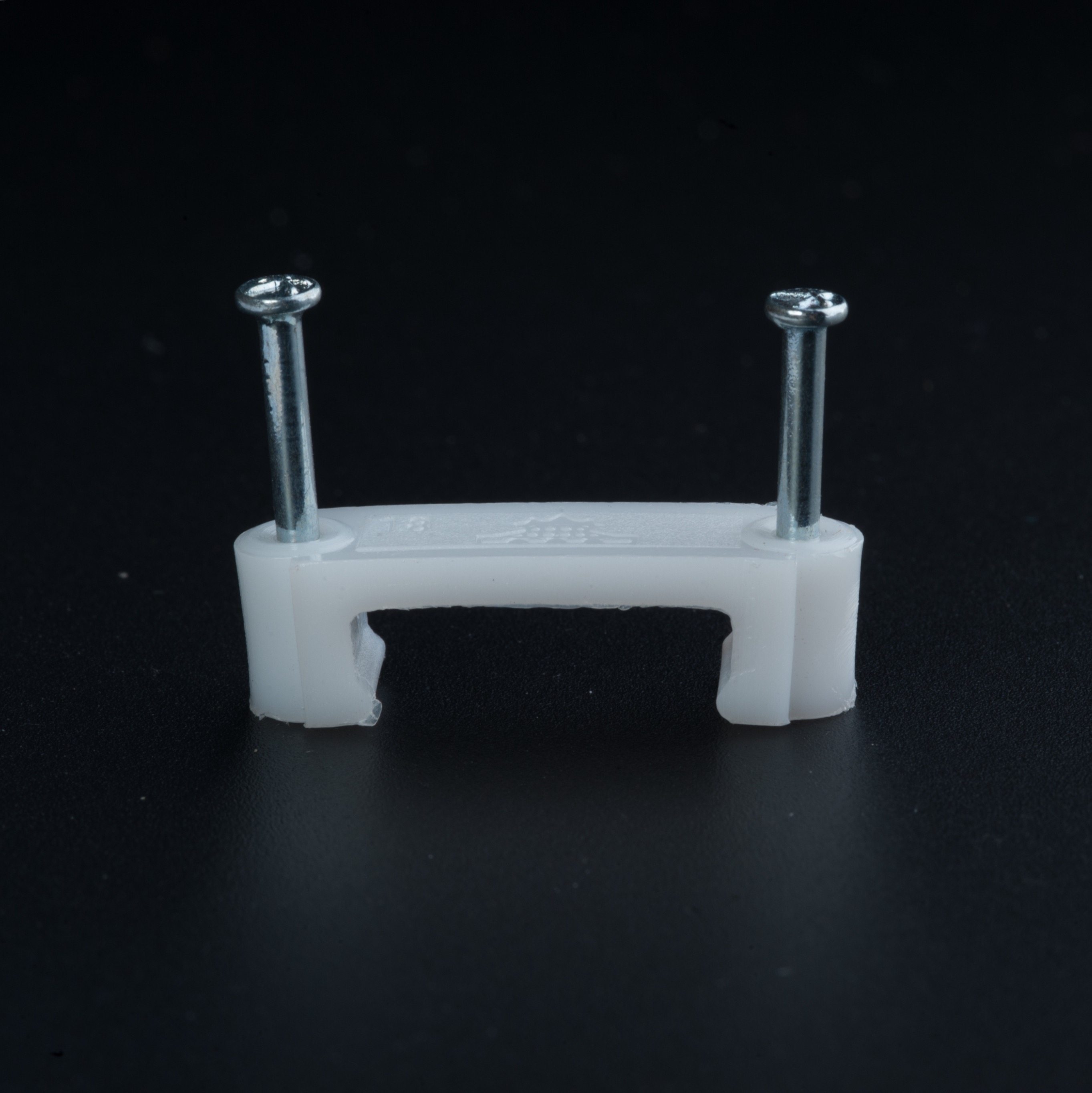 六角线卡 钢钉线卡 电线卡 双股1.5平方线双钉扁形14mm (50粒)