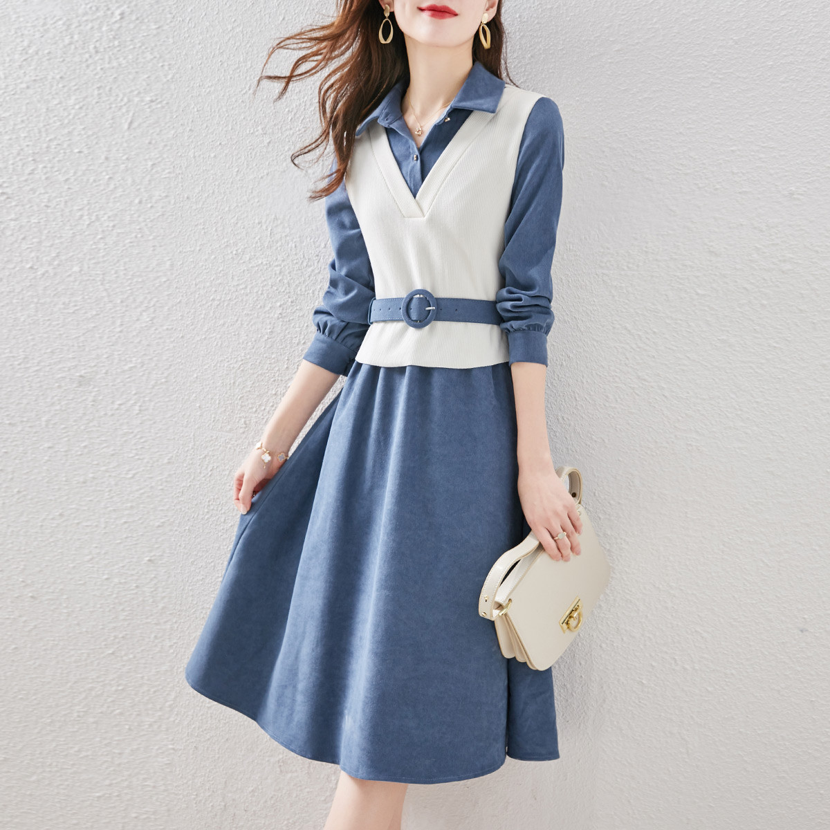 教师教资面试穿搭女装秋冬2021新款职场轻熟气质翻领假两件连衣裙