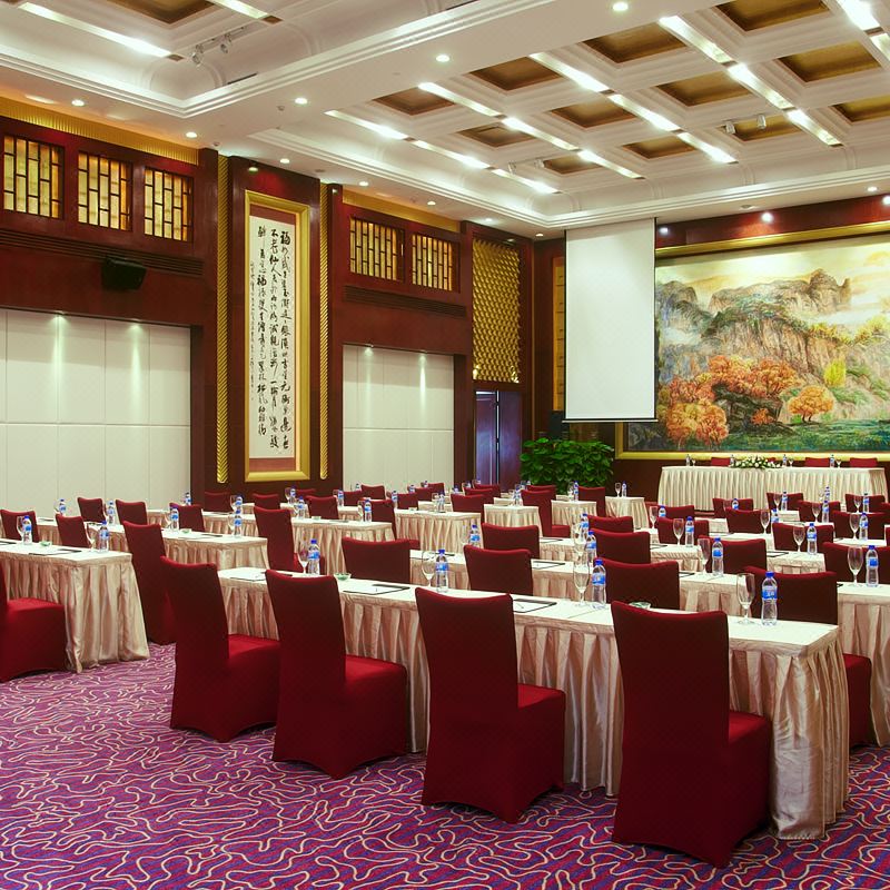 南宁红林大酒店丨迂青秀山海底世界广西民族博物馆云顶观光南