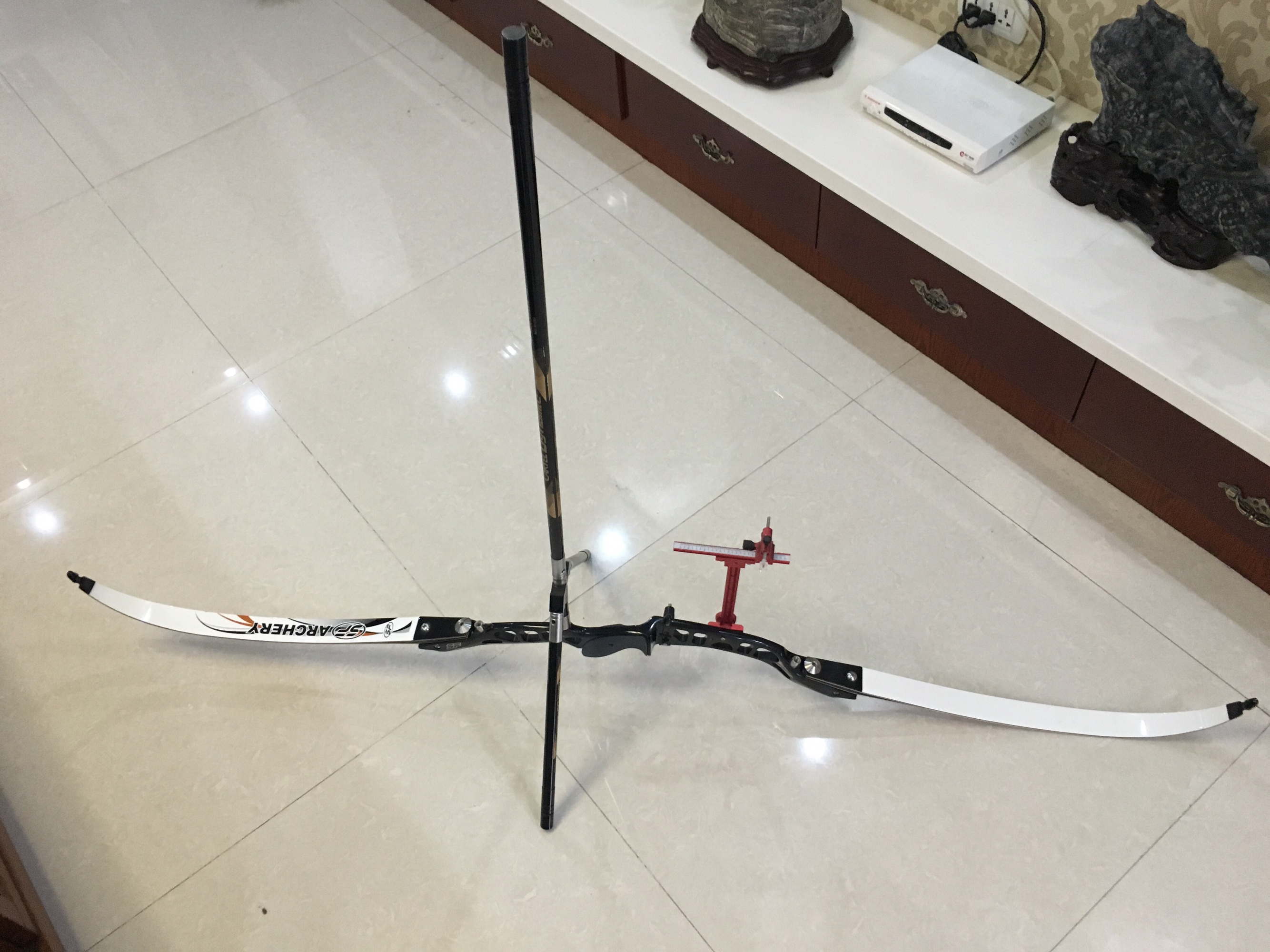 反曲弓 弓把sf forged 弓片sf archery 24磅 瞄sf axiom 平衡杆