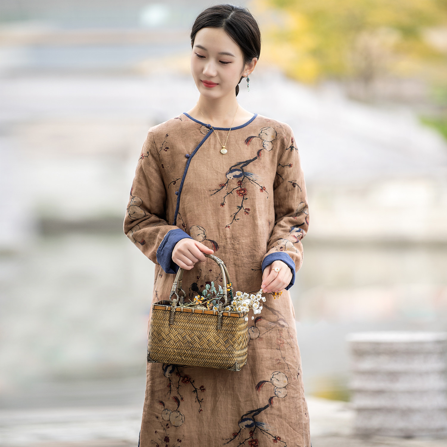 中国风盘扣茶服女2021冬装改良旗袍加厚夹棉印花宽松复古茶服袍子