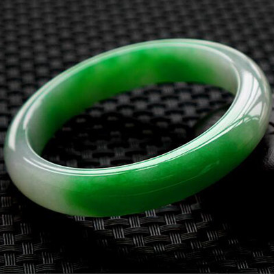 天然a货翡翠,老坑细腻冰糯种正阳绿手镯 重54.43克