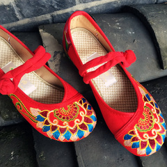老北京绣花鞋女款民族风平底布鞋内增高坡跟红色系带中式新娘婚鞋