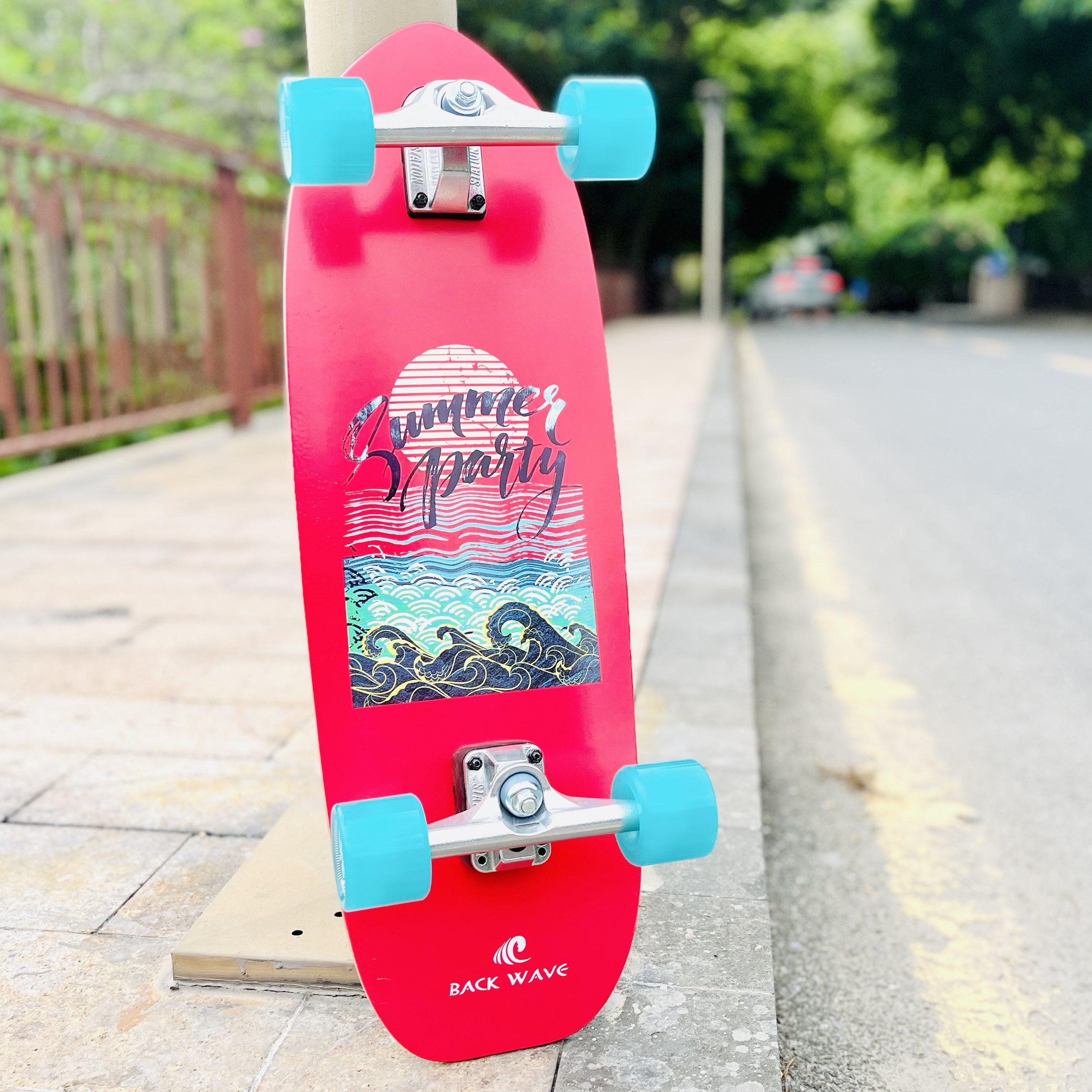backwave 29英寸粉色海滩 儿童青少年系列陆地冲浪板 |磁滞发光轮