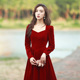 秋冬新款红色丝绒连衣裙女法式高级感订婚年会礼服裙气质长袖裙子