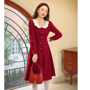 秋季2022年新款女装法式茶歇收腰显瘦娃娃领红色衬衫长袖连衣裙女