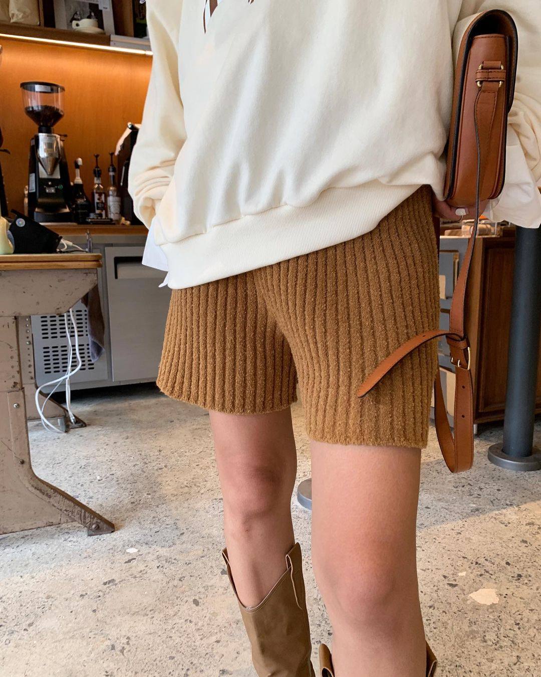 露露韩国东大门vault代购坑条纯色直筒针织毛线短裤女外穿2021秋
