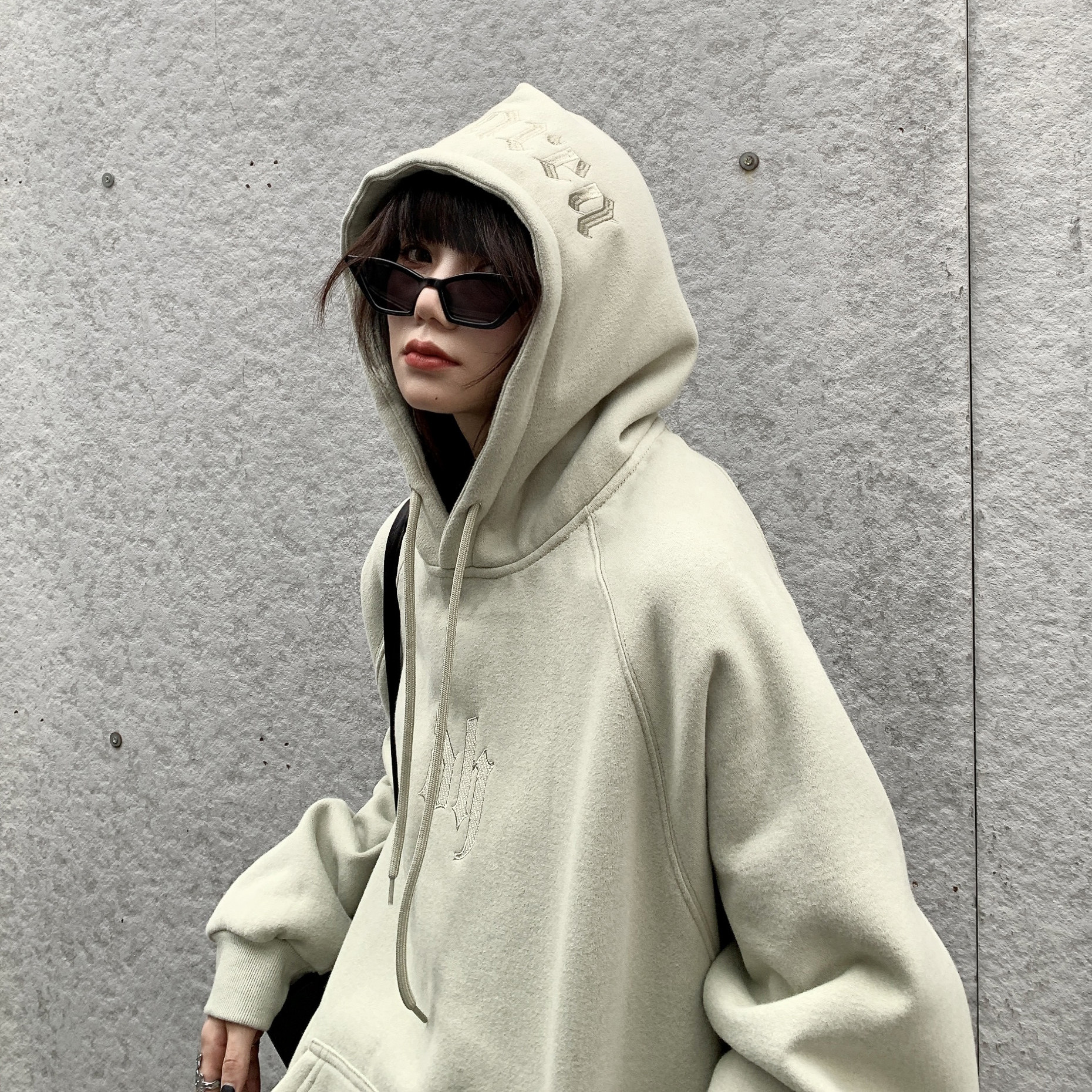 自制废柴春秋ins潮牌美式情侣薄款外套bf宽松短款刺绣连帽卫衣女