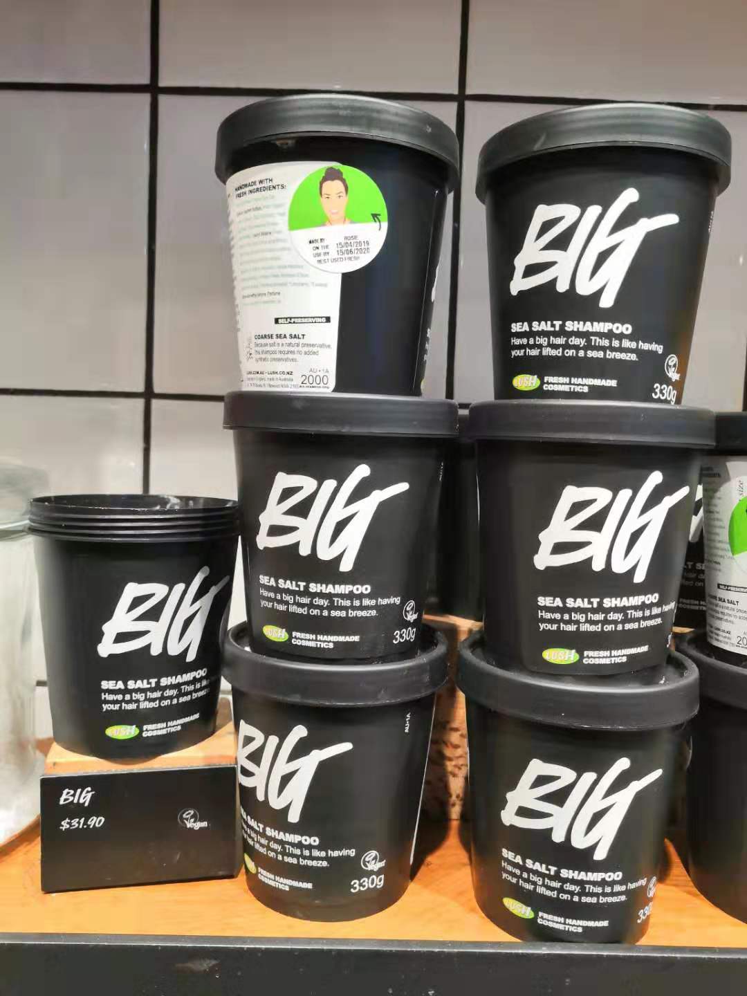 LUSH洗发膏 控油丰盈 秀发亮泽 新西兰直邮 底在类目 洗护清洁剂/卫生巾/纸/香薰, 洗发沐浴/个人清洁, 头发清洁/护理/造型, 洗发水中 - 来自Buy2taobao.com提供专业的淘宝代购服务