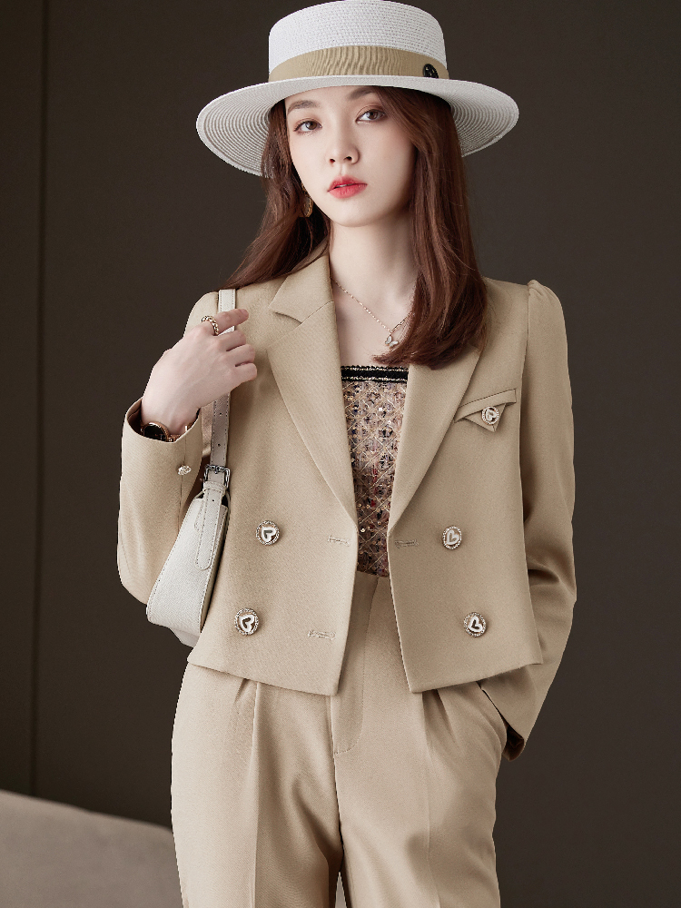 短装小西装外套女