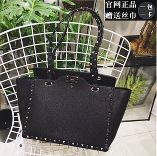 dior官網耳釘項鍊 Bag of parody官網 鉚釘手提單肩休閑購物袋大包包時尚翅膀蝙蝠包 dior官網包