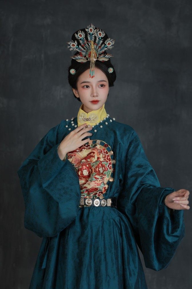 汉服婚服出租重回汉唐x尚食同款鞠衣凤笙玉京明制中式重工伴娘服