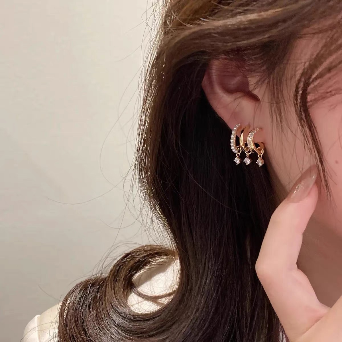 高级感锆石珍珠三个圈耳环女小众设计一个耳钉戴出3个耳洞耳饰品