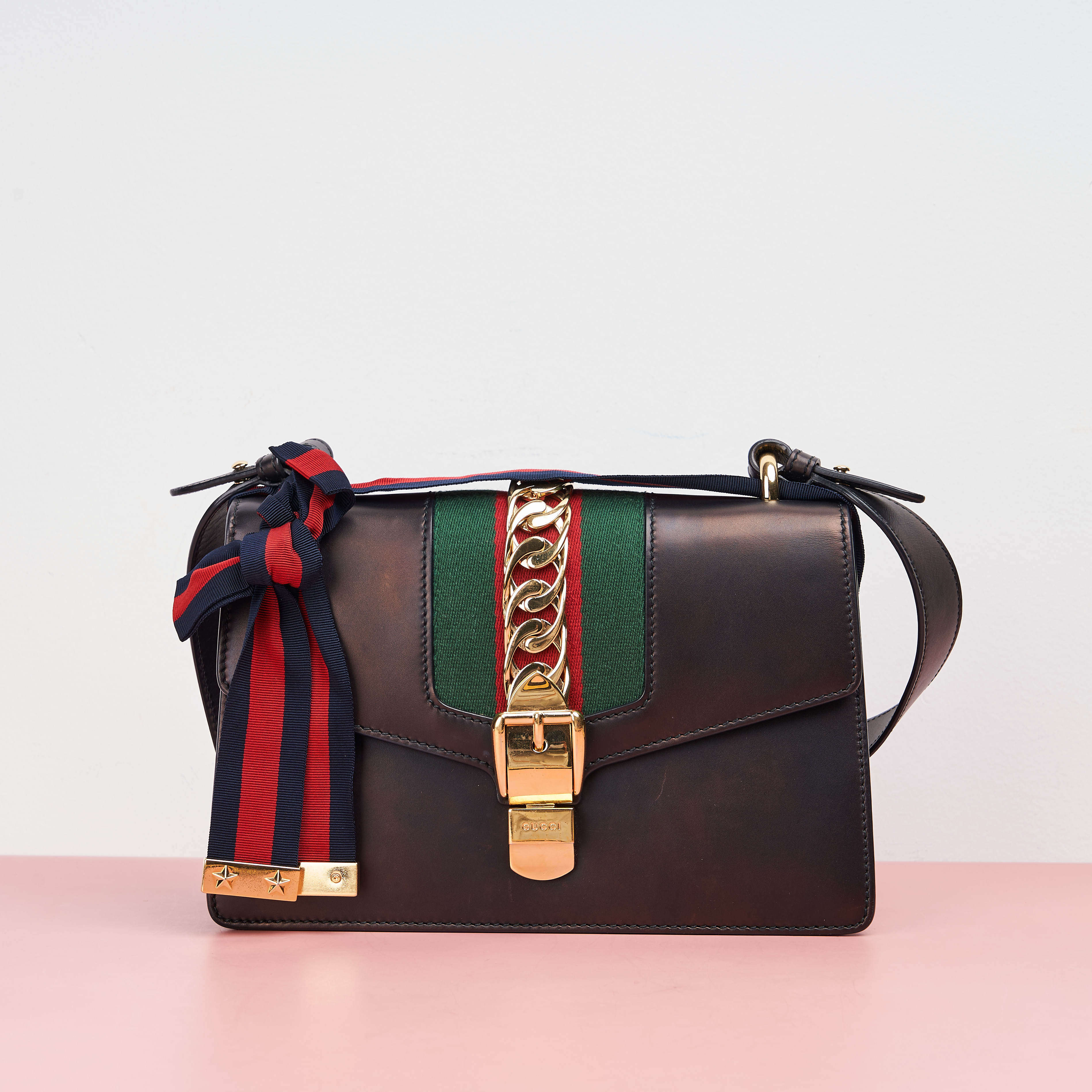 临时单肩公价塞尔维亚中号古驰gucci21000女士包袋