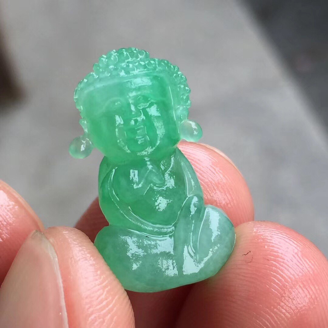 天然冰种满绿a货翡翠宝宝佛吊坠立体小沙弥玉坠笑佛项坠挂坠平安