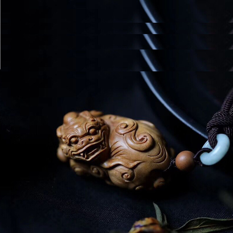 印度老山檀香木雕工艺品如意纹回头貔貅手把件吊坠文玩摆件挂件