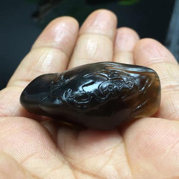 寿山稀有品种牛角冻石