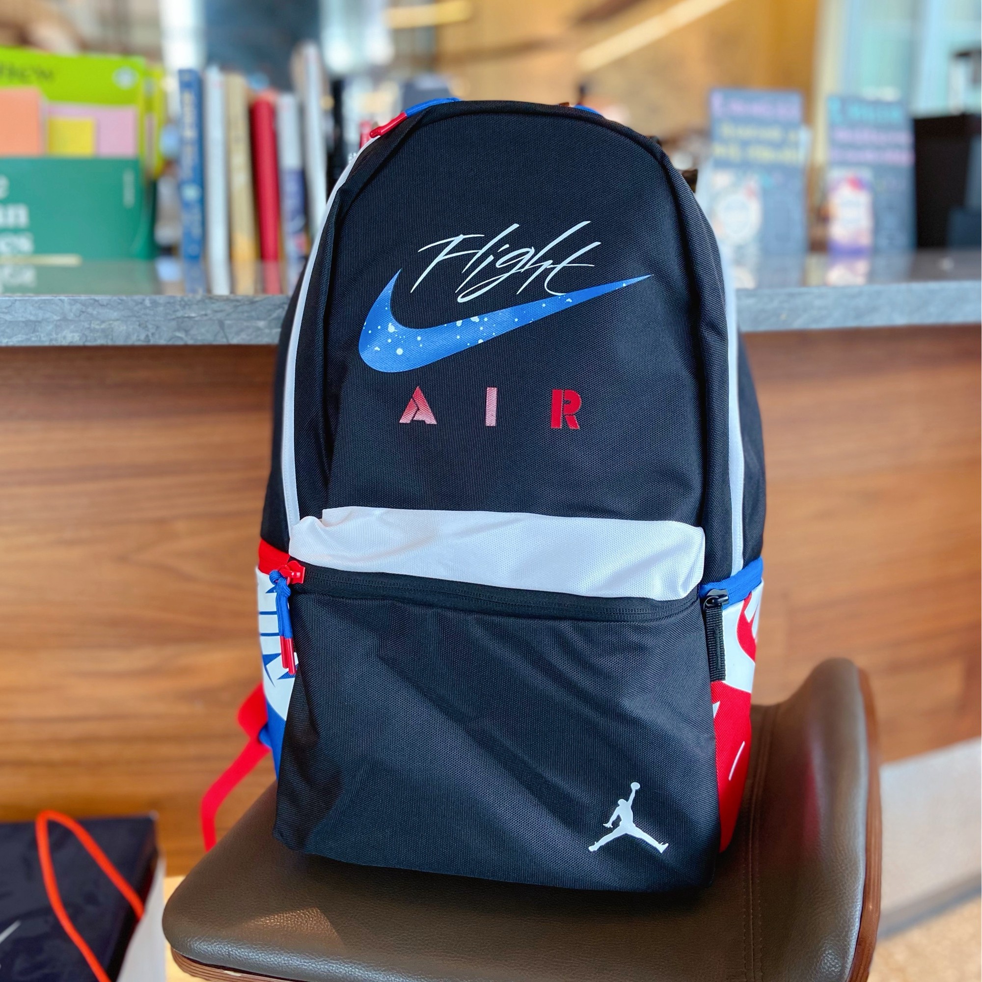 耐克nike jordan aj4鸳鸯 大容量运动双肩电脑包 cv0860-010