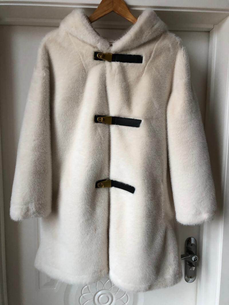 2021冬季新款仿欧貂复合一体外套女中长款连帽皮草大衣宽松轻奢