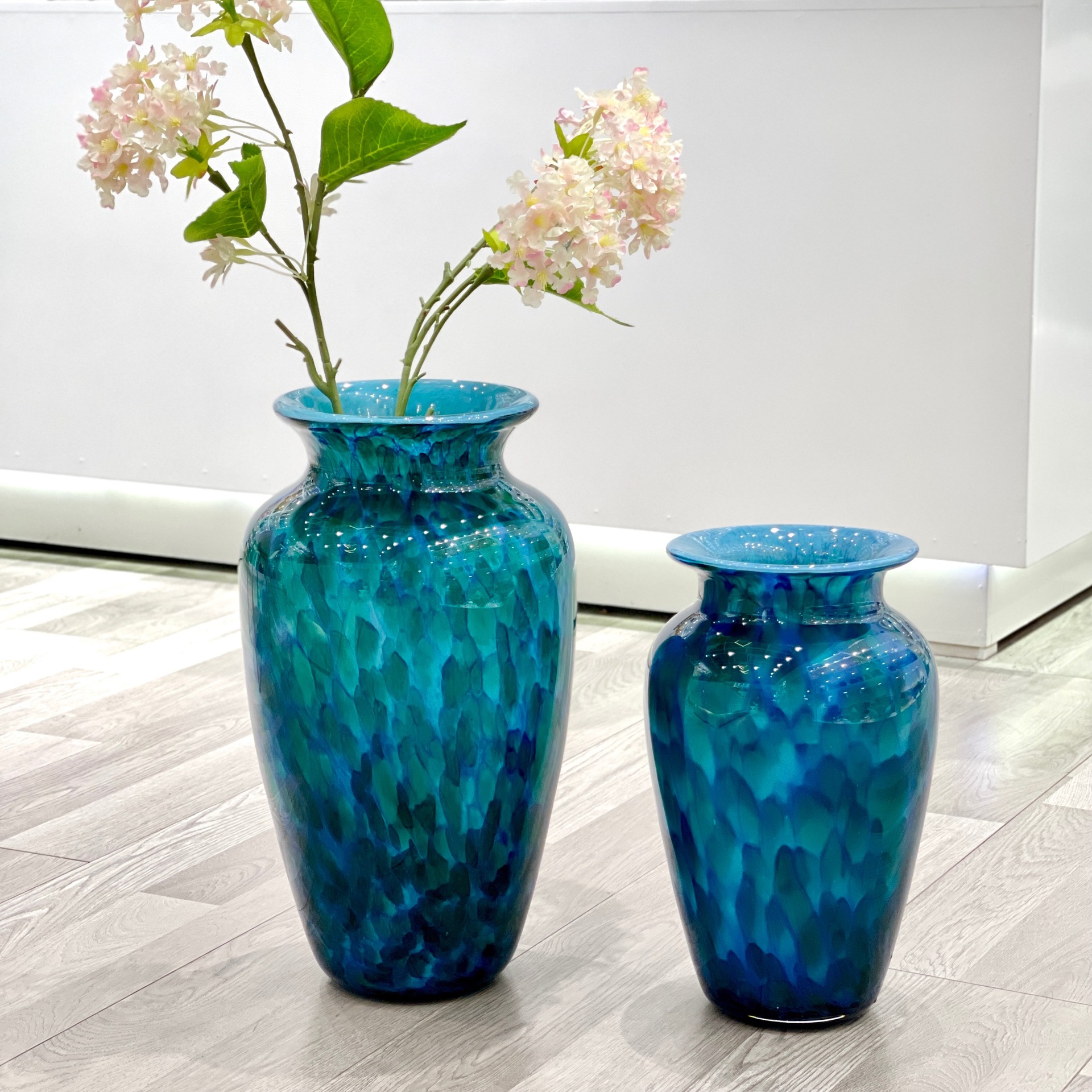 现代轻奢孔雀蓝厚重玻璃花瓶摆件客厅插花客厅玄关样板间琉璃花器
