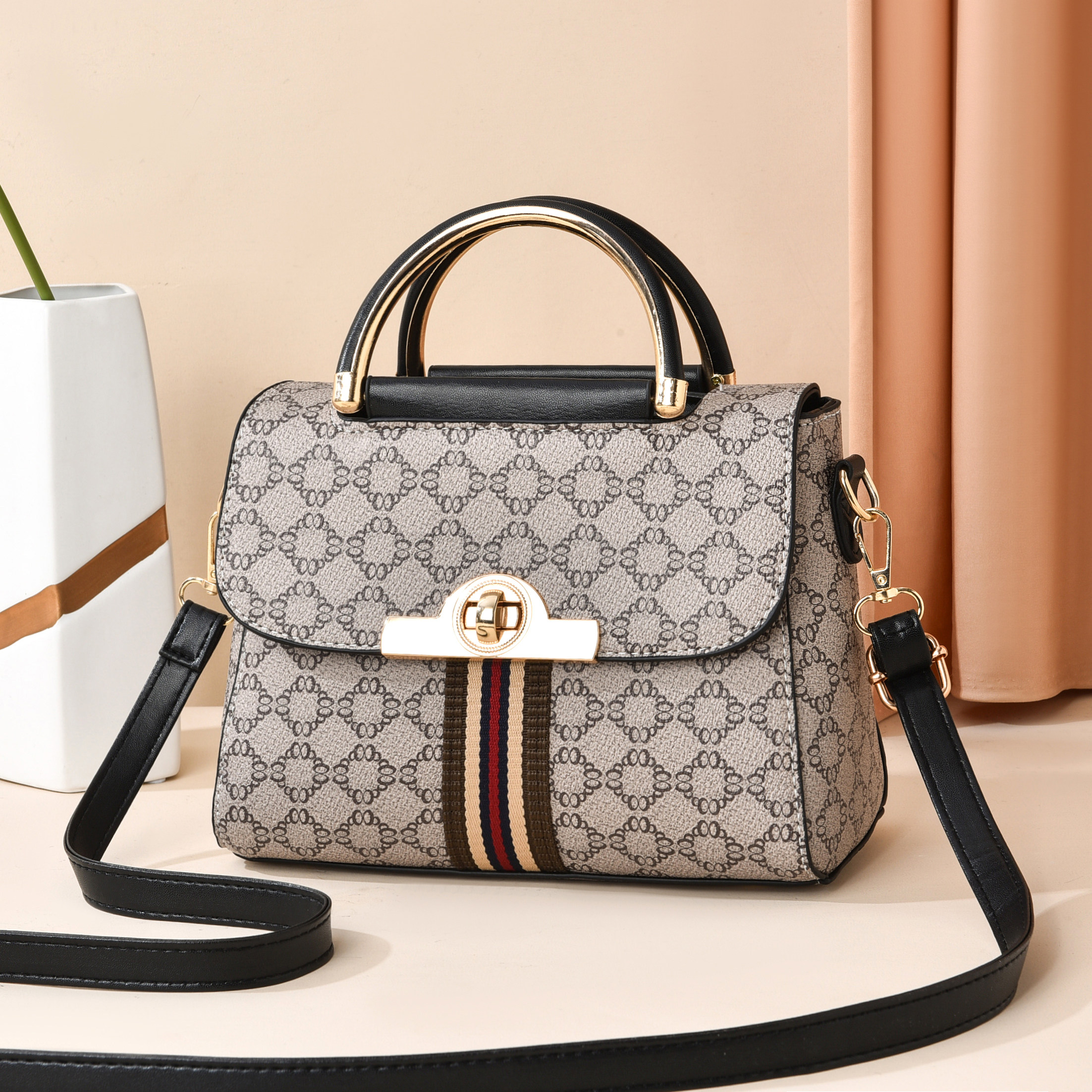 2022新款大牌女包时尚爆款包包女高级感女士斜挎包洋气名牌小包