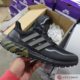 adidas/阿迪达斯 UltraBOOST 男子轻便耐磨运动跑步鞋 HP6721