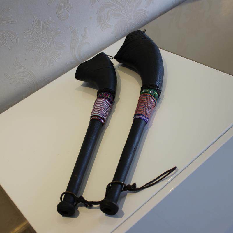 云南民族特色工艺品牛角长号家居挂件礼品道教法器天然牛角号乐器