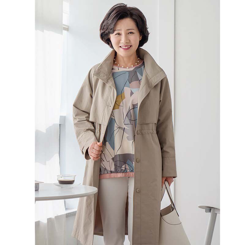 2022春季新款韩国妈妈装中老年女装气质抽绳立领风衣外套ct21088