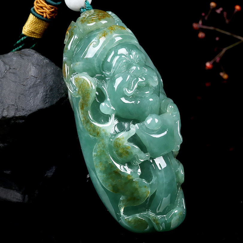 天然缅甸a货翡翠财神手把件249g(含珠绳重) - 拍卖
