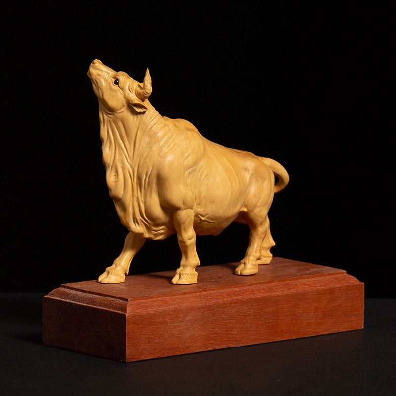 黄杨木雕创意实木招财摆件牛气冲天雕刻手工艺品牛年吉祥物生肖牛