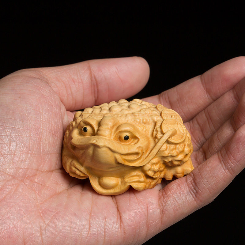 黄杨木雕招财进宝三足金蟾雕刻工艺品