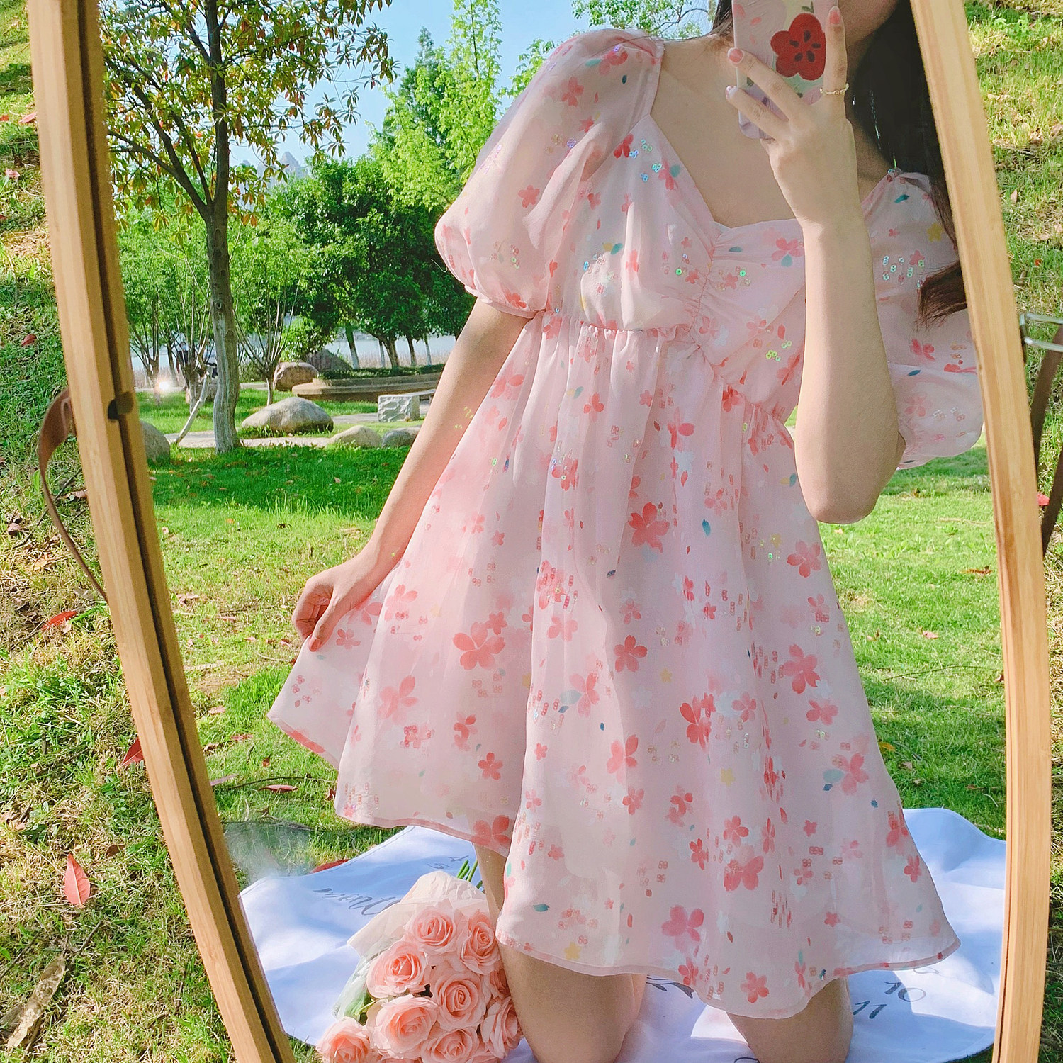 夏装淑女温柔气质刺绣花朵单排扣喇叭袖仙女裙过膝长裙雪纺连衣裙