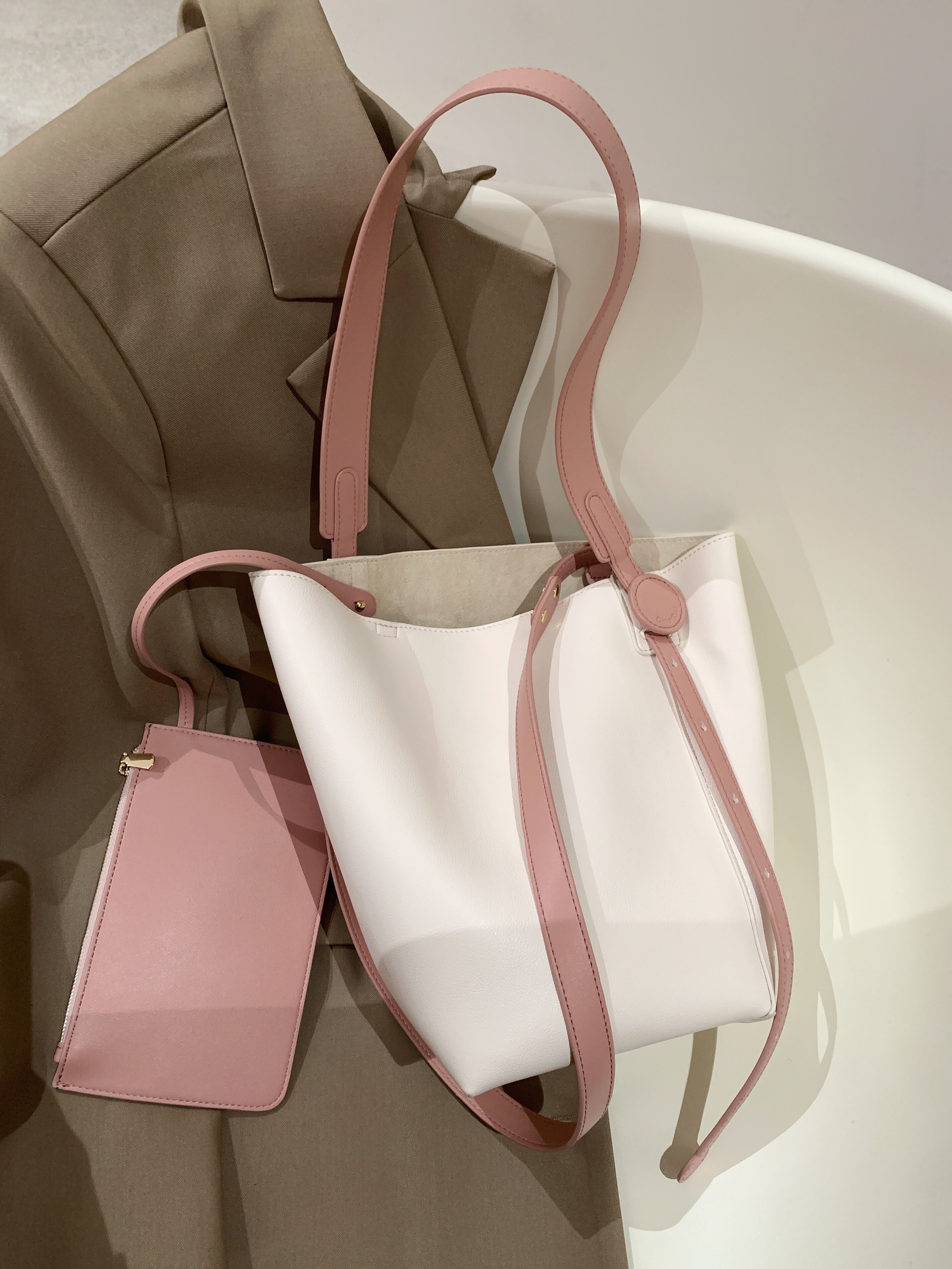 南风chio2nd 风雅少女水桶包包女2022新款简约大容量单肩斜挎包