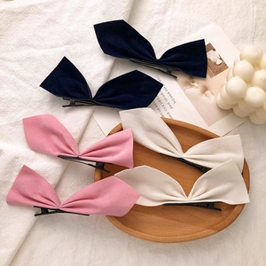 立体耳朵对夹图片