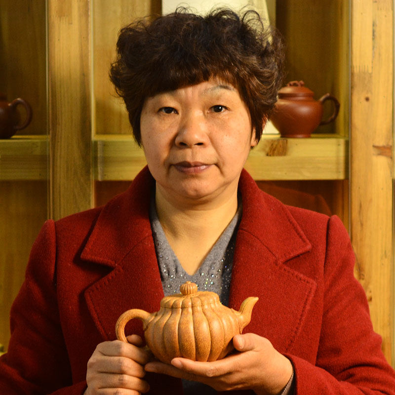 家藏高温老泥《菱花掇只壶》 助工 李孟华作品