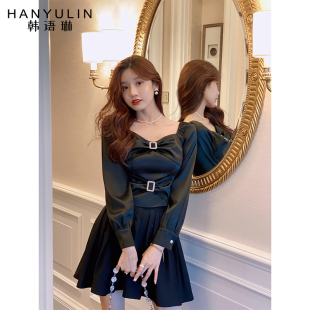 韩语琳衬衫套装女秋季2021年新款韩版黑色方领上衣半身裙两件套