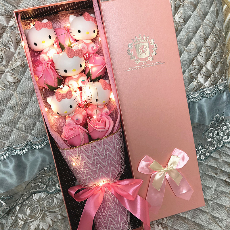 hello Kitty KT猫叮当猫公仔卡通花束生日礼物送女友七夕情人节花在类目 鲜花速递/花卉仿真/绿植园艺, 卡通花/巧克力花(新), 卡通花中 - 来自Buy2taobao.com提供专业的淘宝代购服务