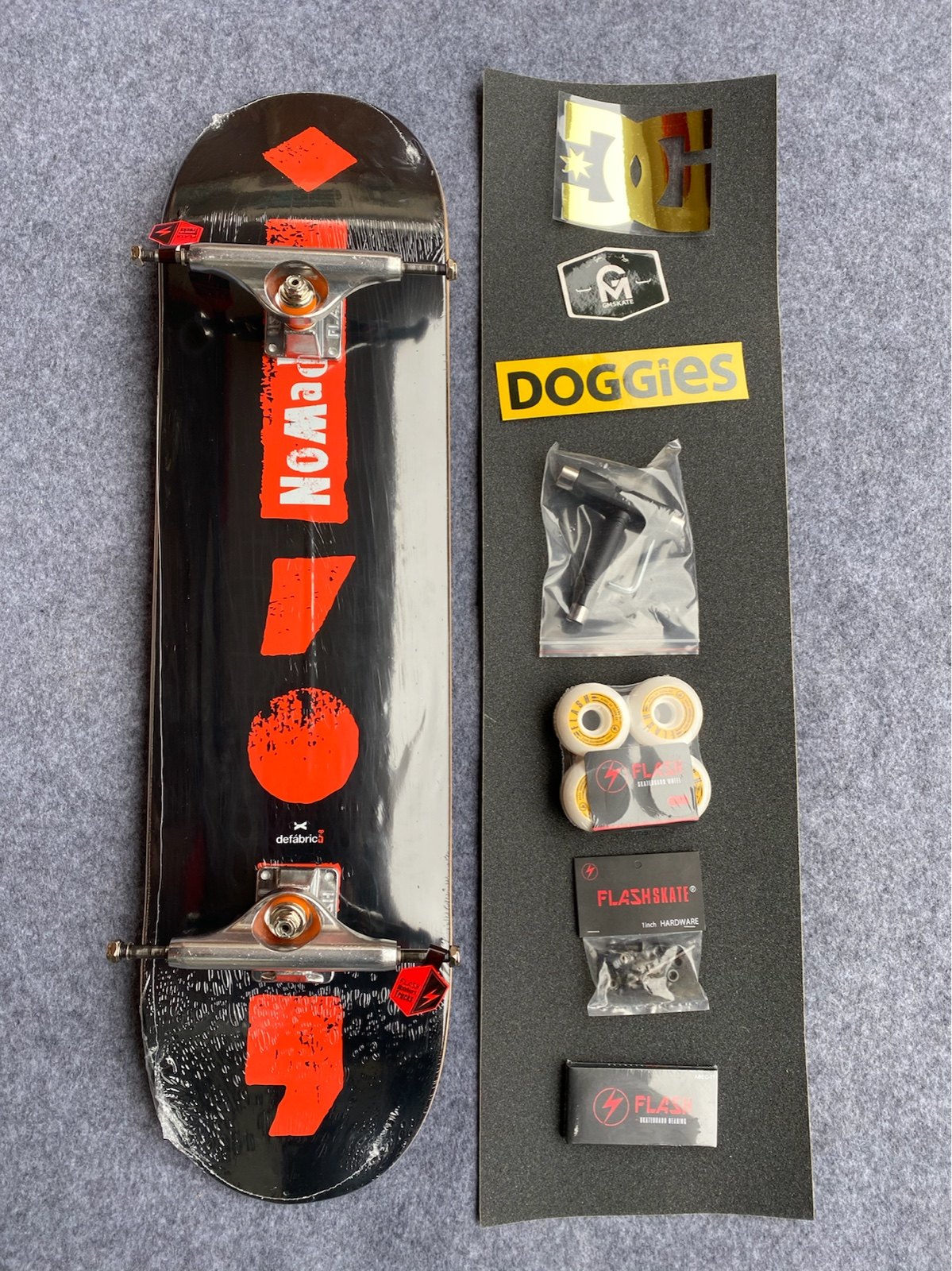 热销nomad板面_小洱滑板 nomad板面整板 flash桥轮轴套装 专业滑板8.