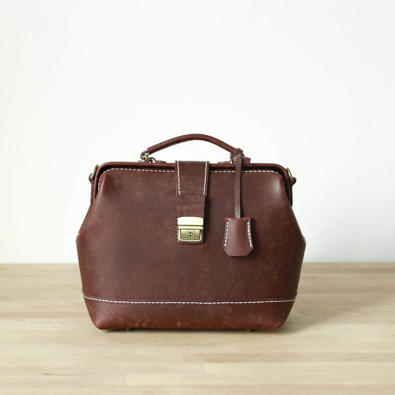 【切線派】相机包英伦医生包纯手工牛皮复古手提口金包真皮斜挎包