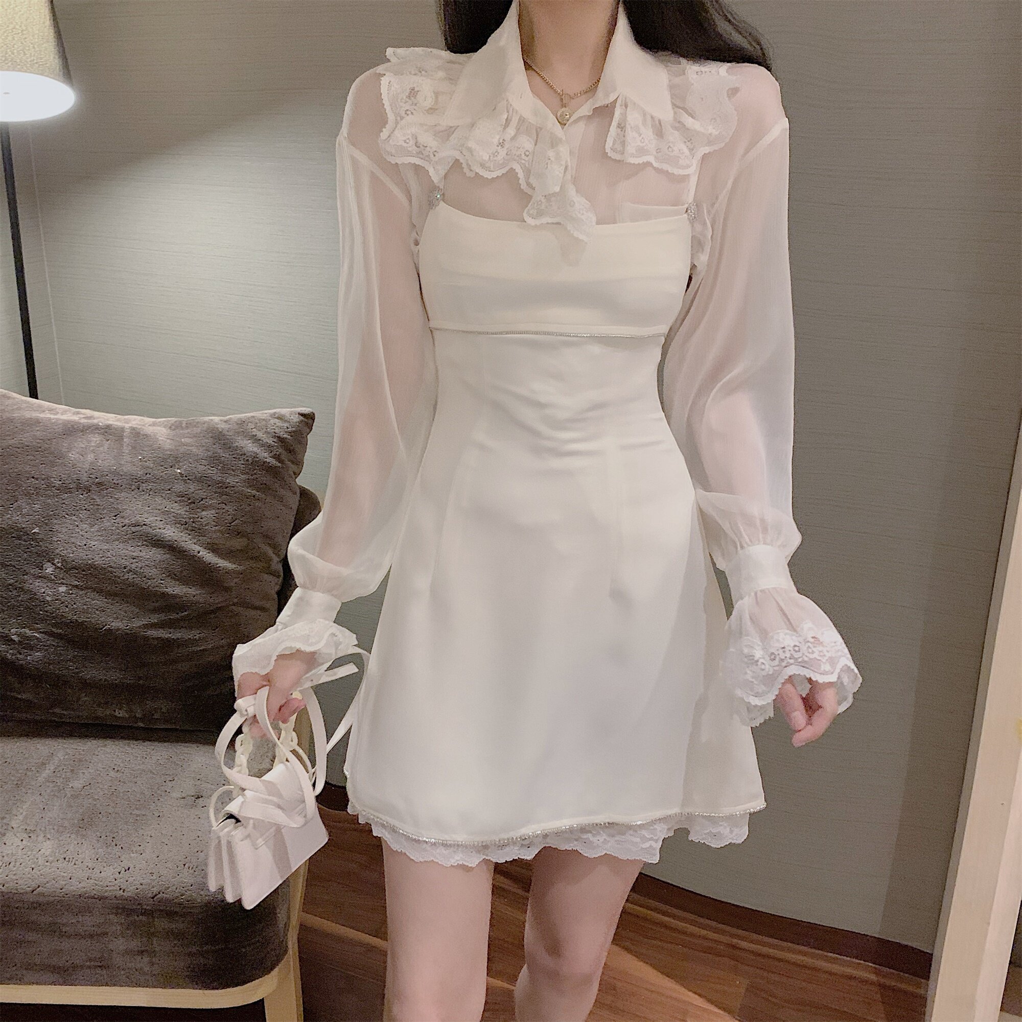 8569#实拍实价 真丝绉蕾丝绑带衬衫 锆石钻吊带连衣裙