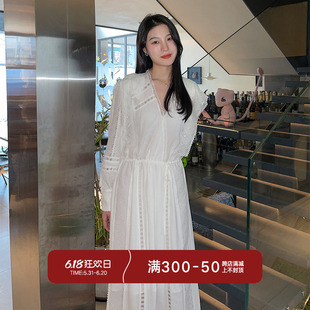 ZHUYIYI设计感重工蕾丝拼接白色连衣裙女春夏高级韩版V领仙女长裙