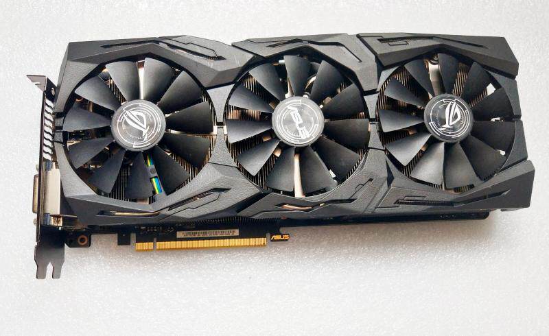 一折显卡1080二手_华硕猛禽gtx1080显卡8g高端游戏电脑显卡运算二手